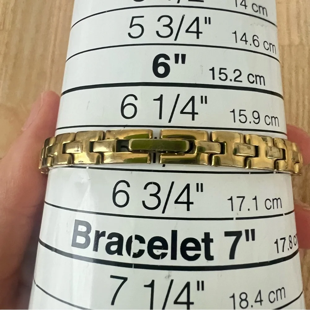 Citizen crystal nwot once